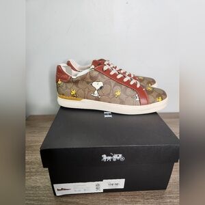 Coach X Peanuts Clip Signature Canvas Low Top Sneaker W/Snoopy Woodstock
